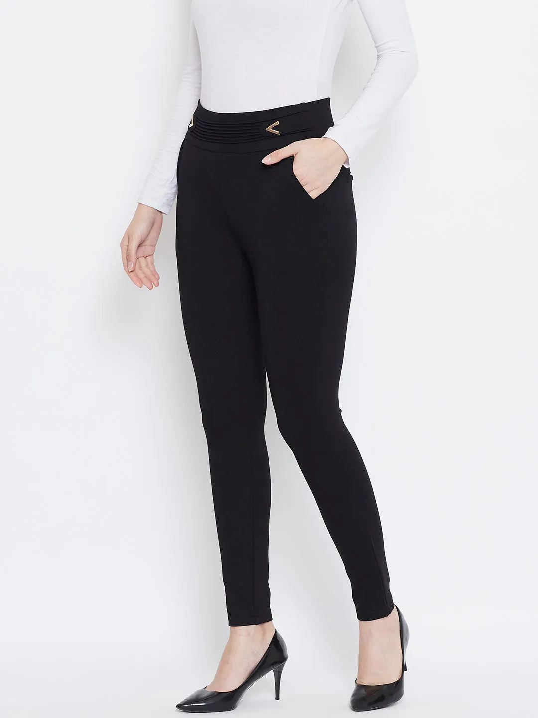 Women Black Solid Jeggings